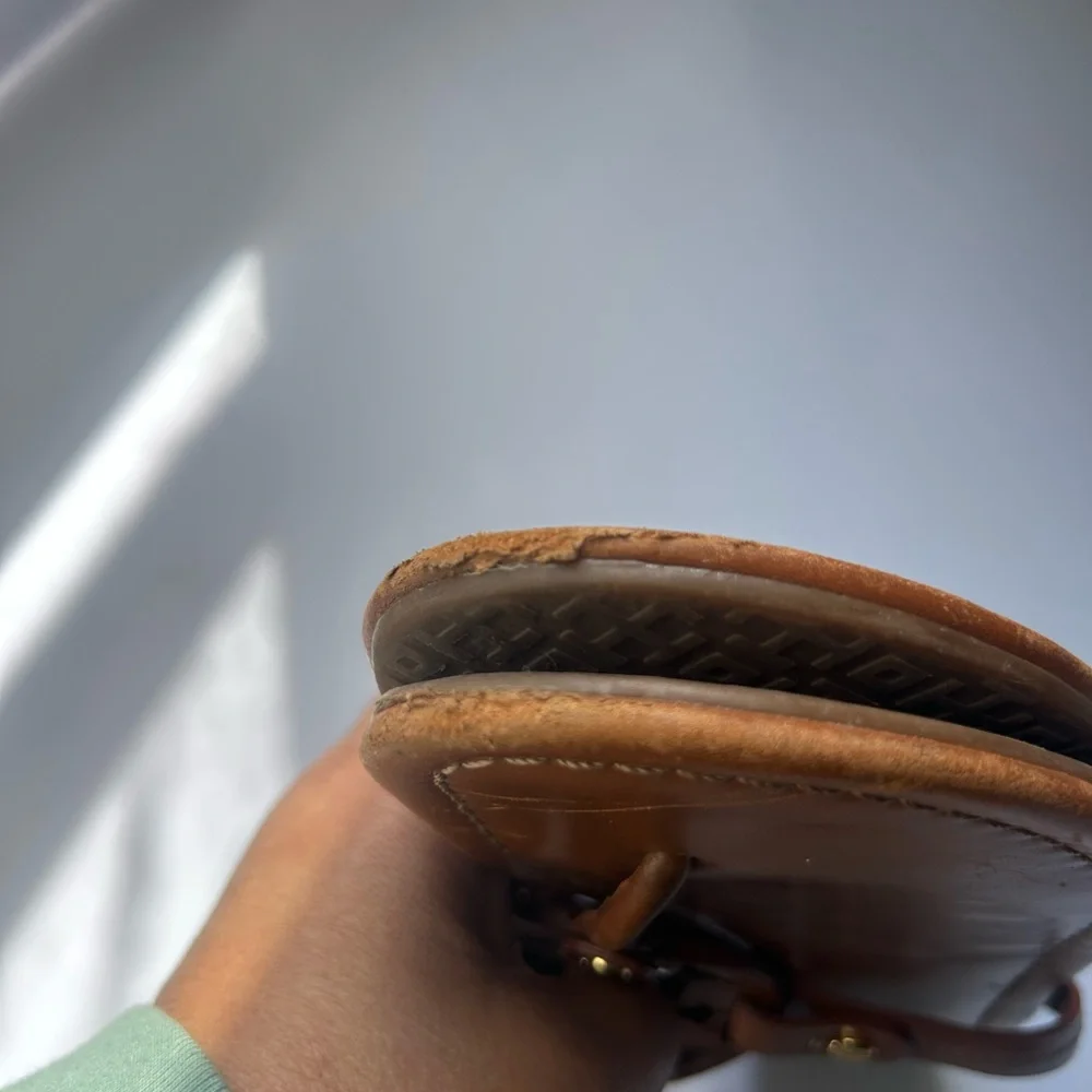 Tory Burch Miller leather thong sandals - Picture 4 of 8